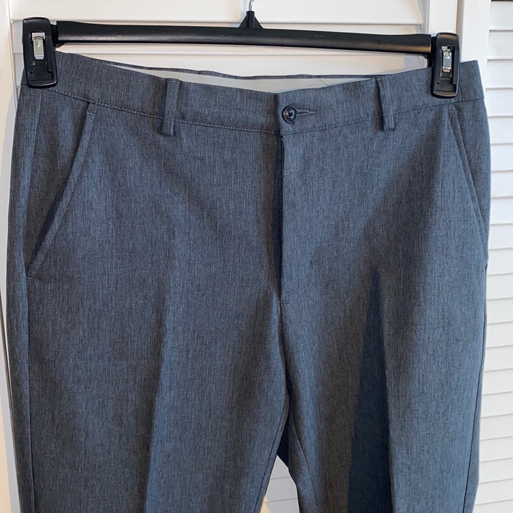 Lot of 2 Greg Norman lightweight charcoal golf pants, like new, 32x32